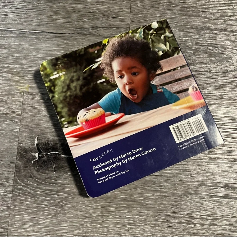 Lovevery Board Book - Making Muffins - Infant Toddler Baby